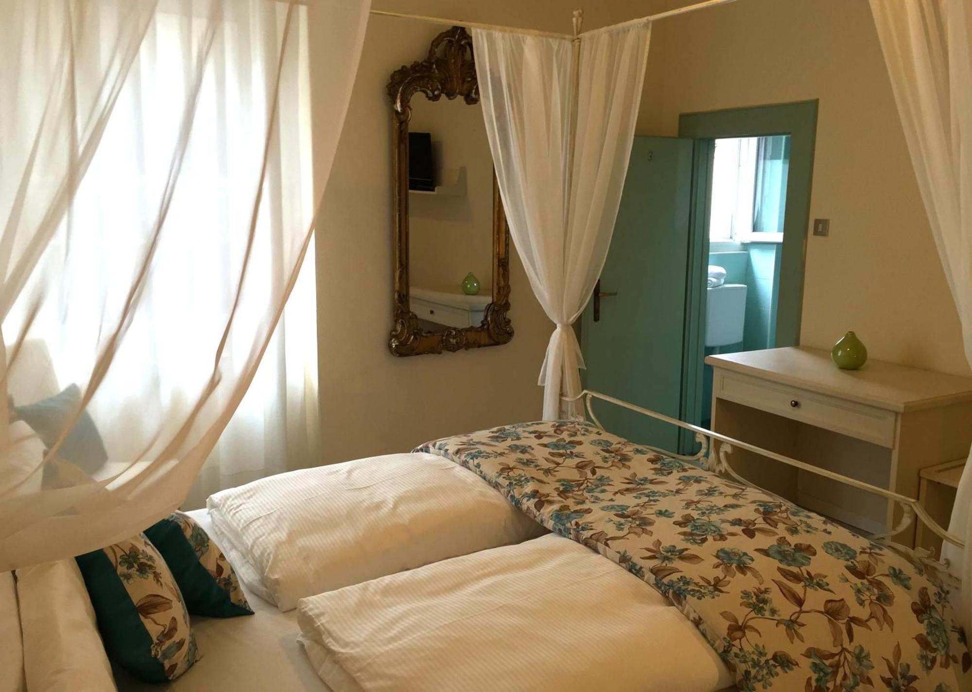 Antiche Mura Bed & Breakfast Riva del Garda Room photo